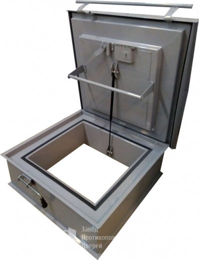 Фото «Чердачный люк с доводчиками №16» в Звенигороду